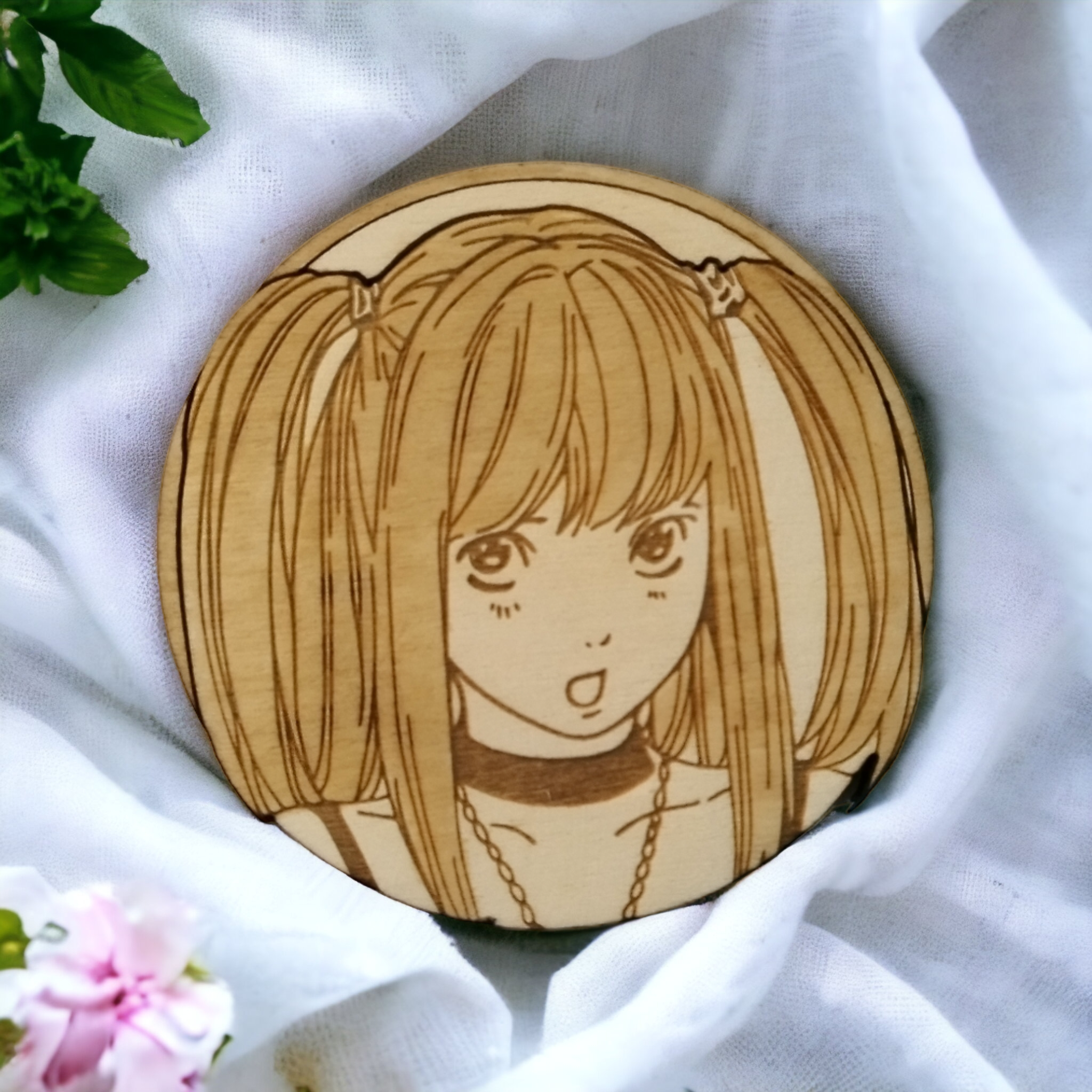 This coaster is recommended for anime collaboration cafe goods that can be  displayed as a small shield (photo stand) with acrylic stand parts.